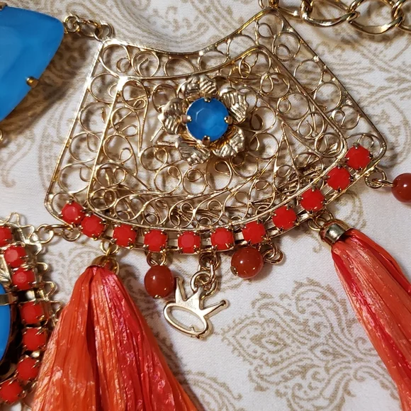 ๐HP๐ STQ gold-tone red & turquoise statement necklace - Picture 6 of 13